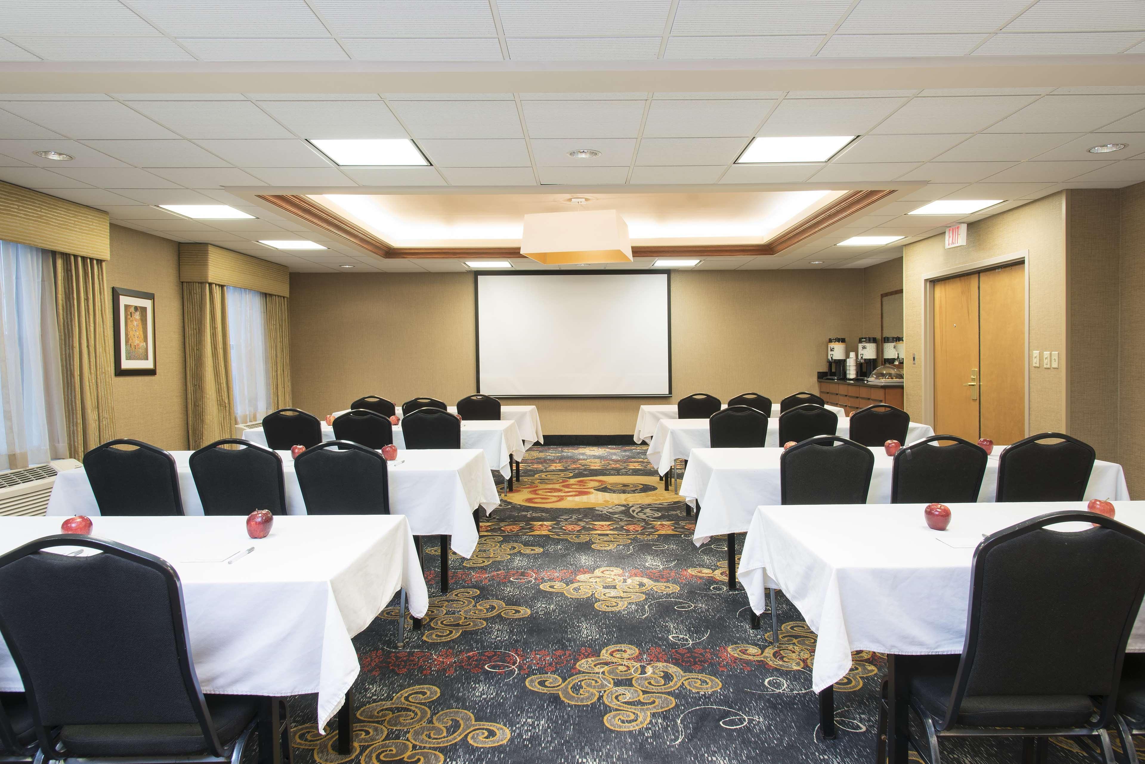 Hampton Inn Columbus/Taylorsville Edinburgh Buitenkant foto
