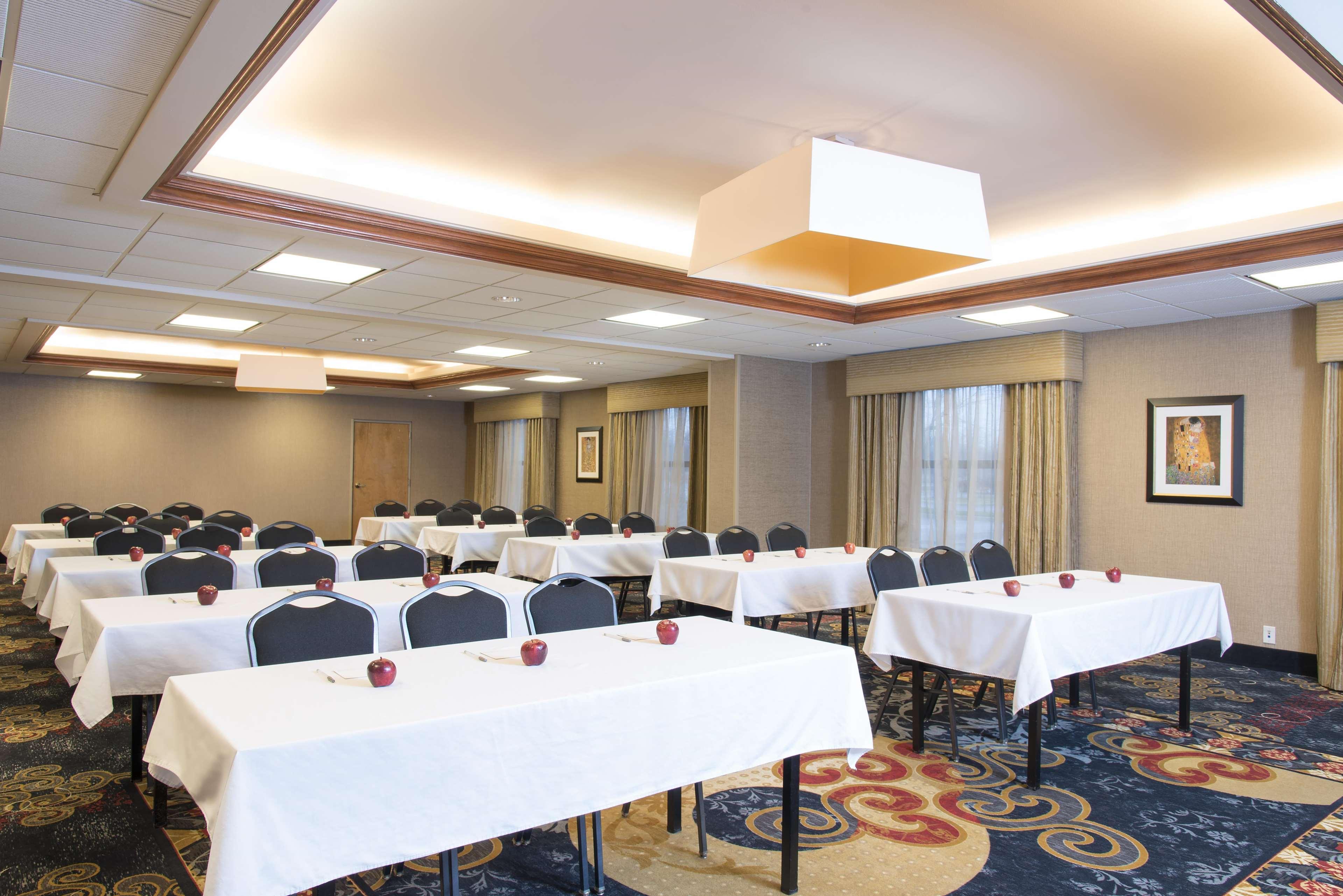 Hampton Inn Columbus/Taylorsville Edinburgh Buitenkant foto